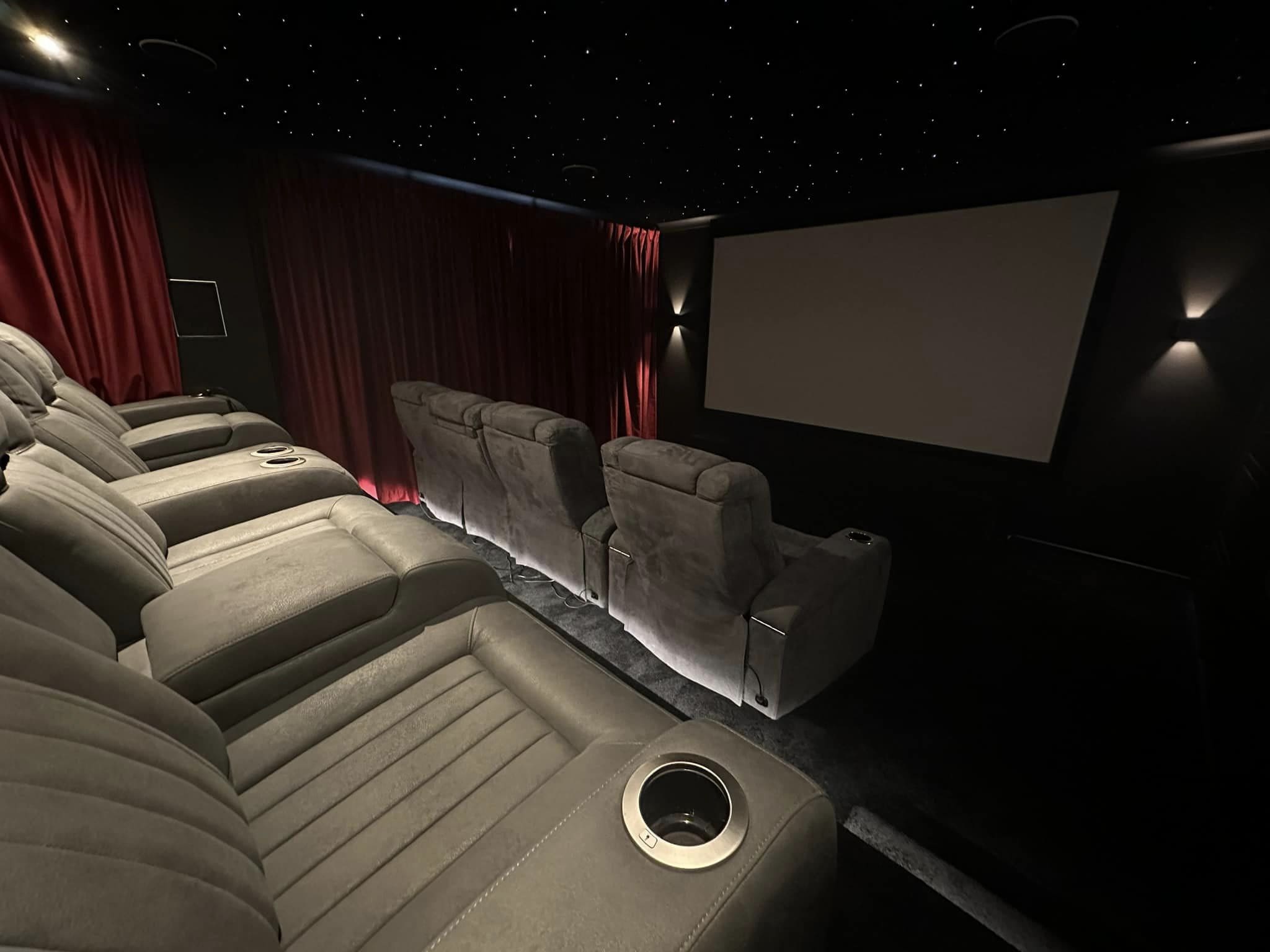 All Inclusive Cinema Room, Jordan Springs